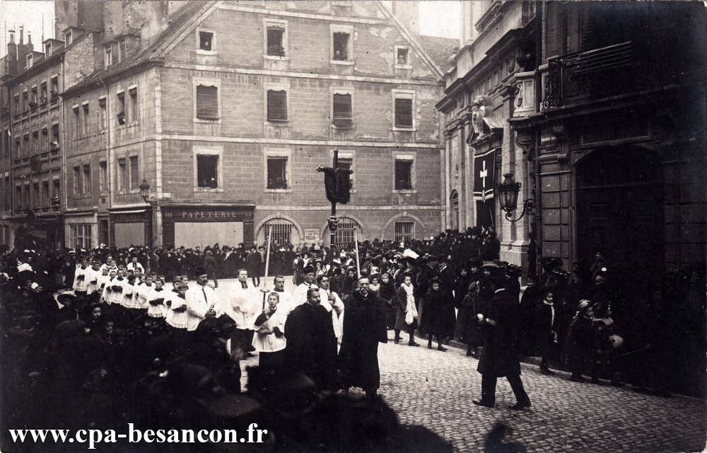 Besançon - Funérailles de Monseigneur Fulbert Petit, archevêque de Besançon - 11 décembre 1909